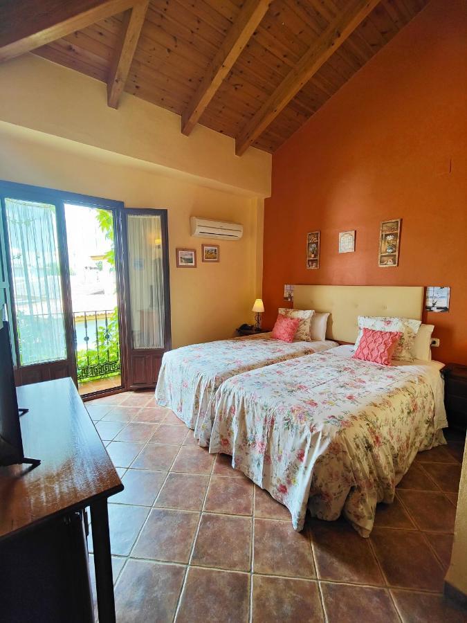 Hotel Donana Blues Matalascanas Exterior photo